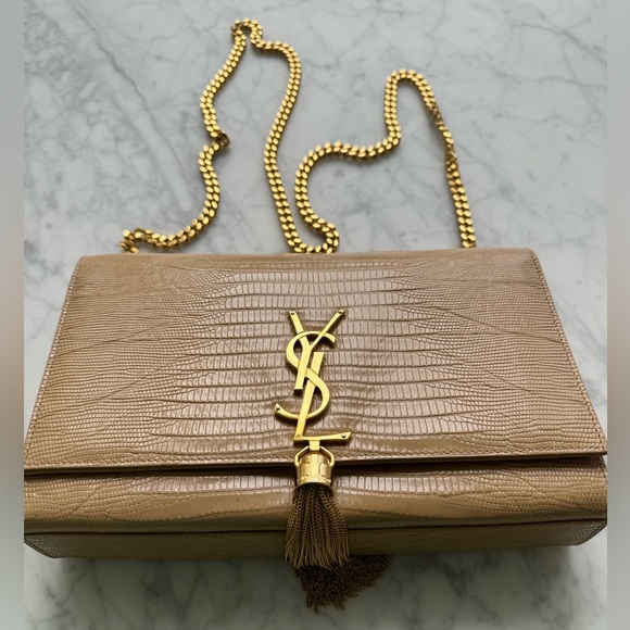 YSL - KATE MEDIUM TASSEL IN CROCODILE-EMBOSSED LEATHER BAG DARK BEIGE - Picture 10 of 12